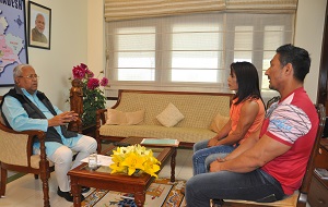 The Governor of Arunachal Pradesh Shri PB Acharya with Body Builder Mrs. Paklu Taipodia and Mr. Thakuri Taipodia in the Gyatri Hall at Raj Bhavan Itanagar on 2nd  February 2017.